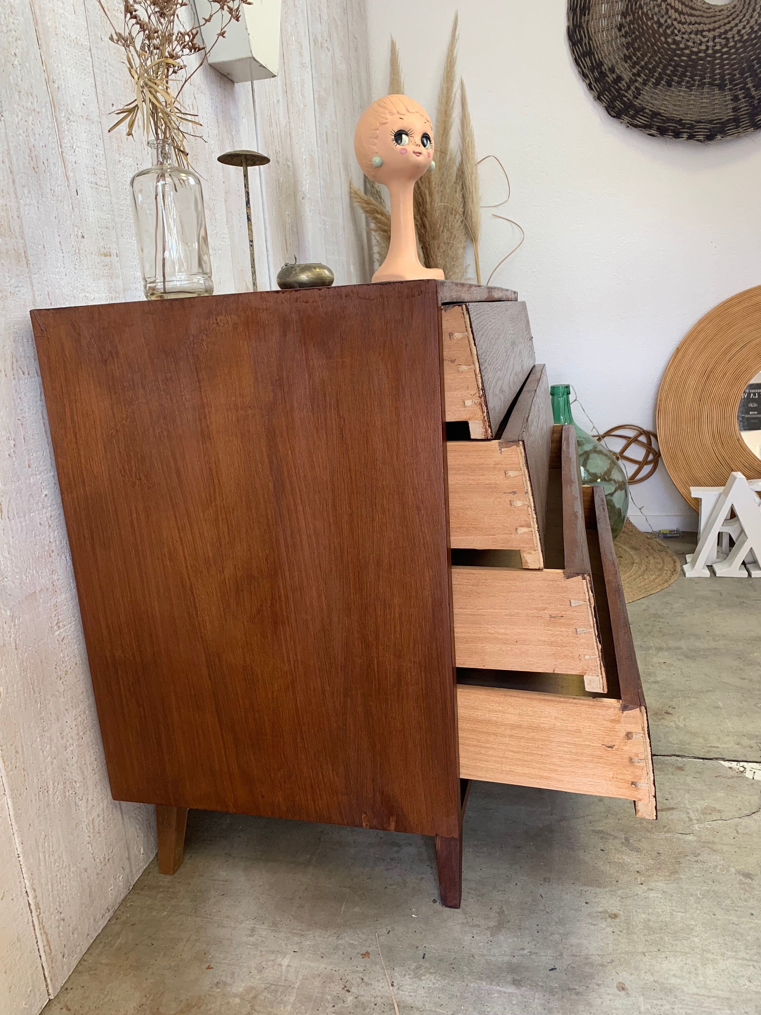 Vintage chest of drawers