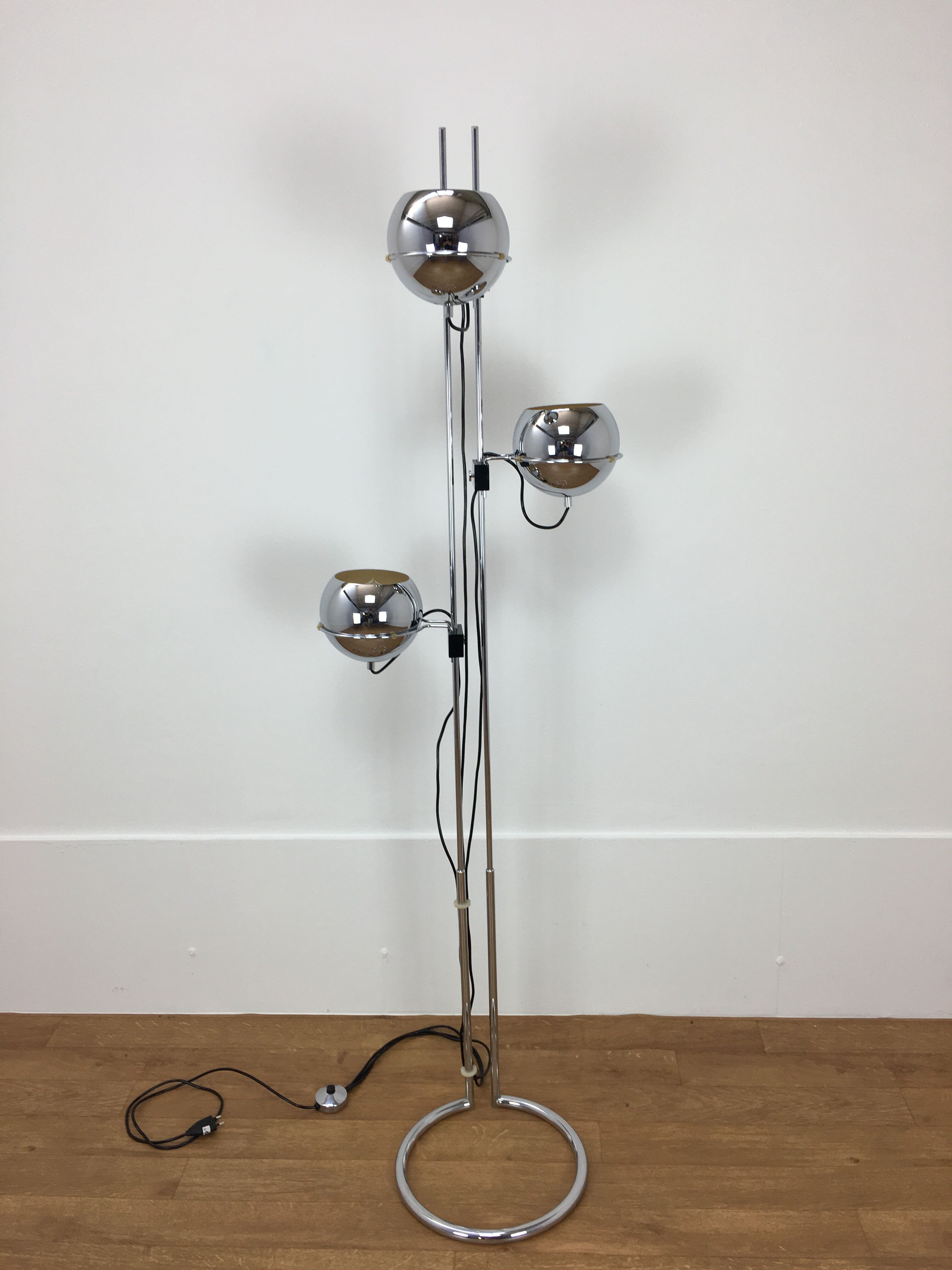 Floor lamp eyeball Gioffredo Reggiani 3 balls chrome 70's space age