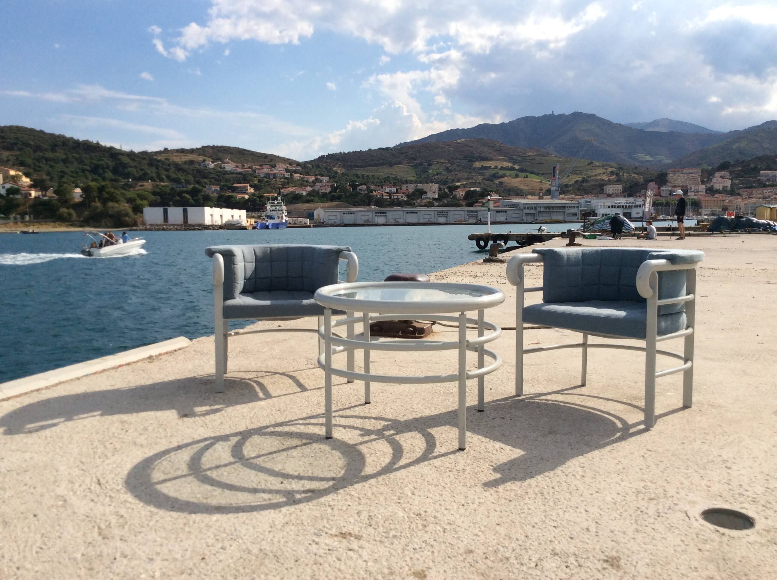 Set of 2 armchairs and coffee table Marc Held Wind Star 1984 design