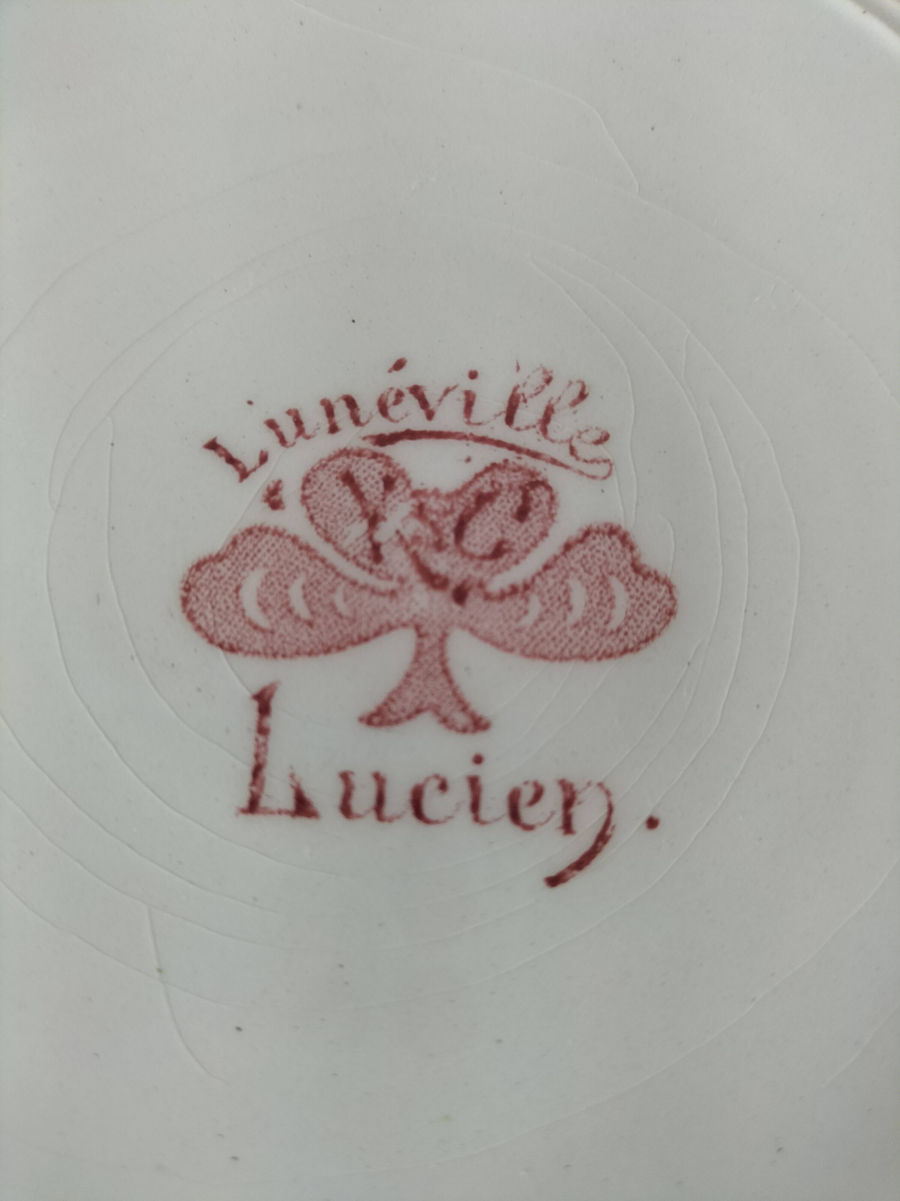 Duo of Lunéville flat plates, Lucien model – Clover decoration, early 20th century