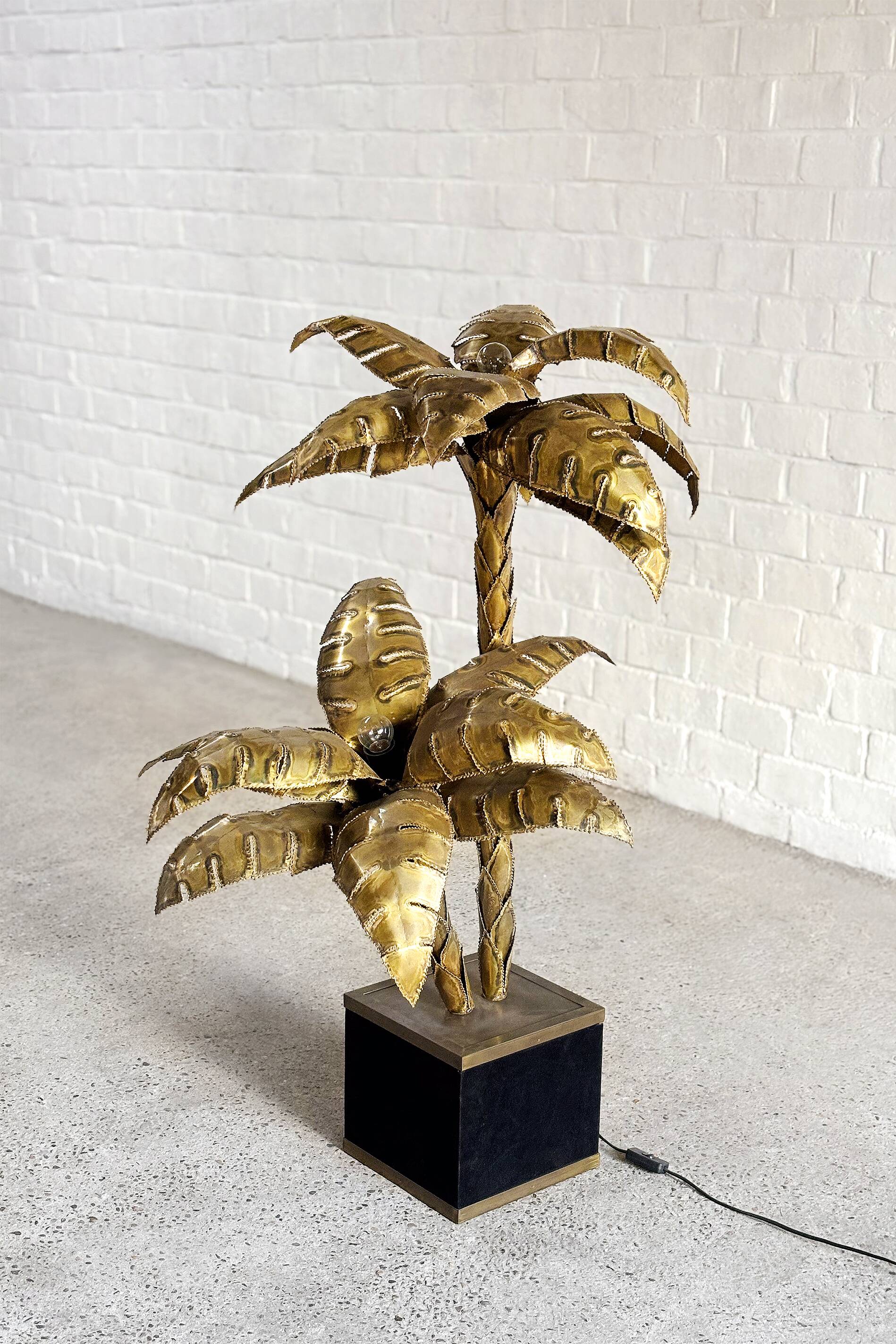 French Brass Palm Tree Floor or Side Lamp attributed to Maison Jansen, 1970's