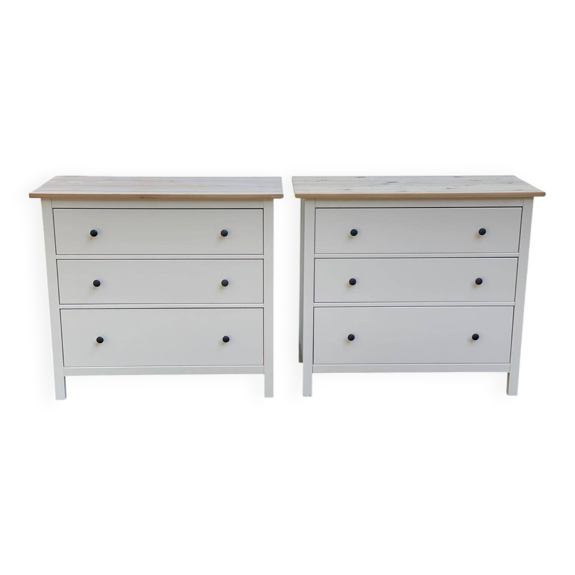 Pair of white Scandinavian chests of drawers in solid wood