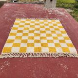 Beni Ouarain checkerboard rug 186x178 cm – Thick wool – Ochre chess pattern
