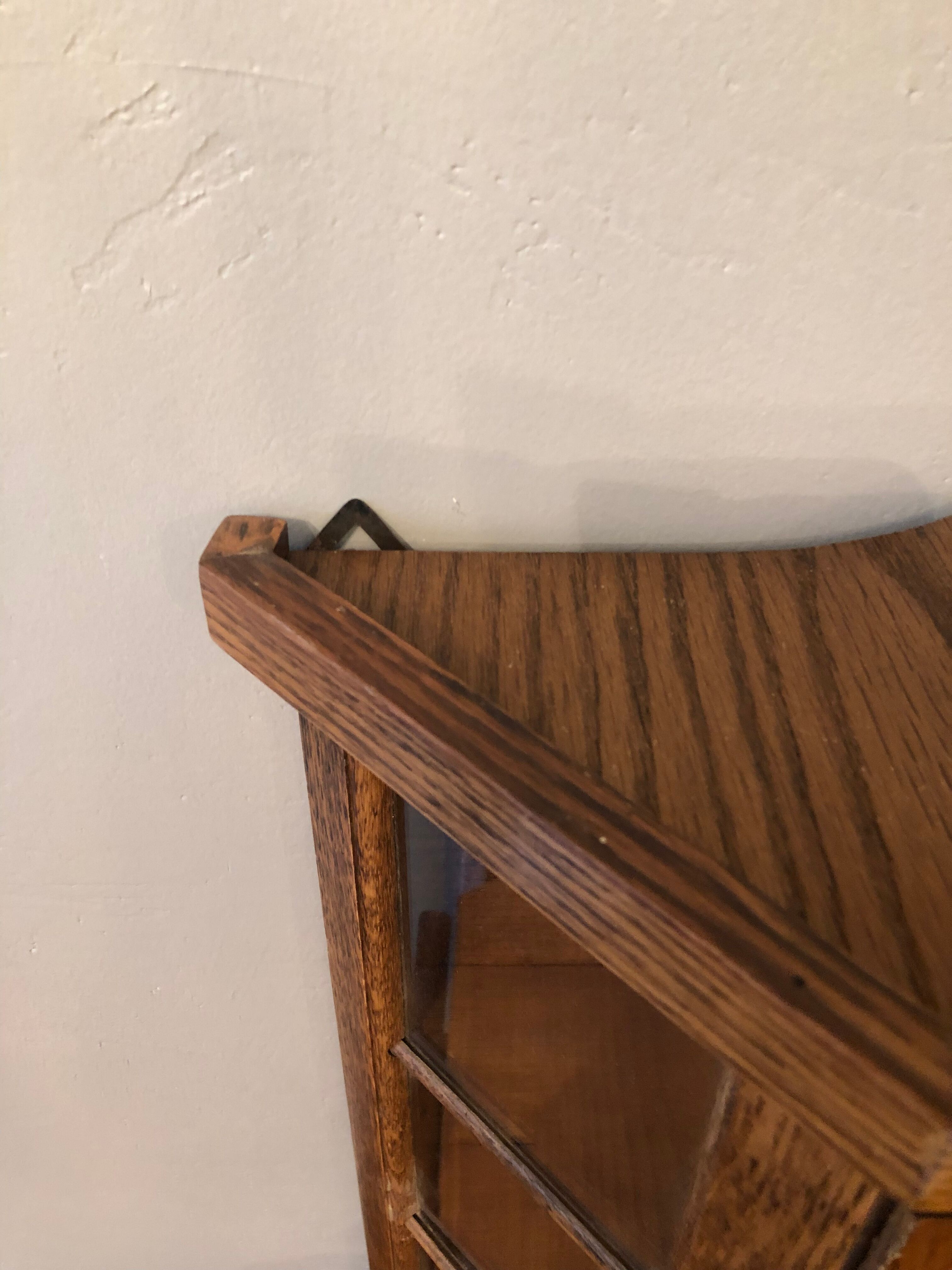 Display case to be installed or hung