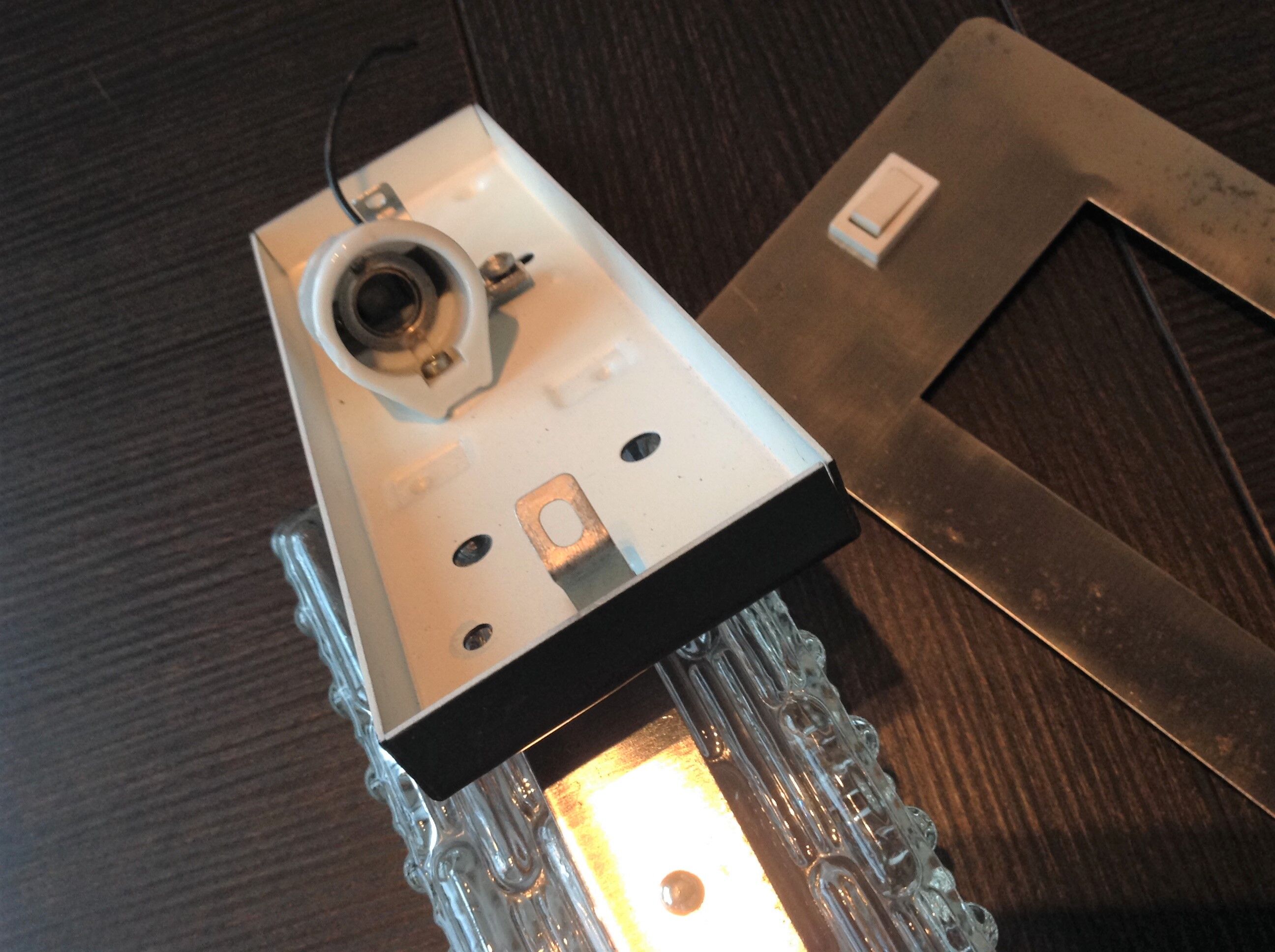 Rectangular wall lamp in brushed glass and metal / vintage 60s-70s