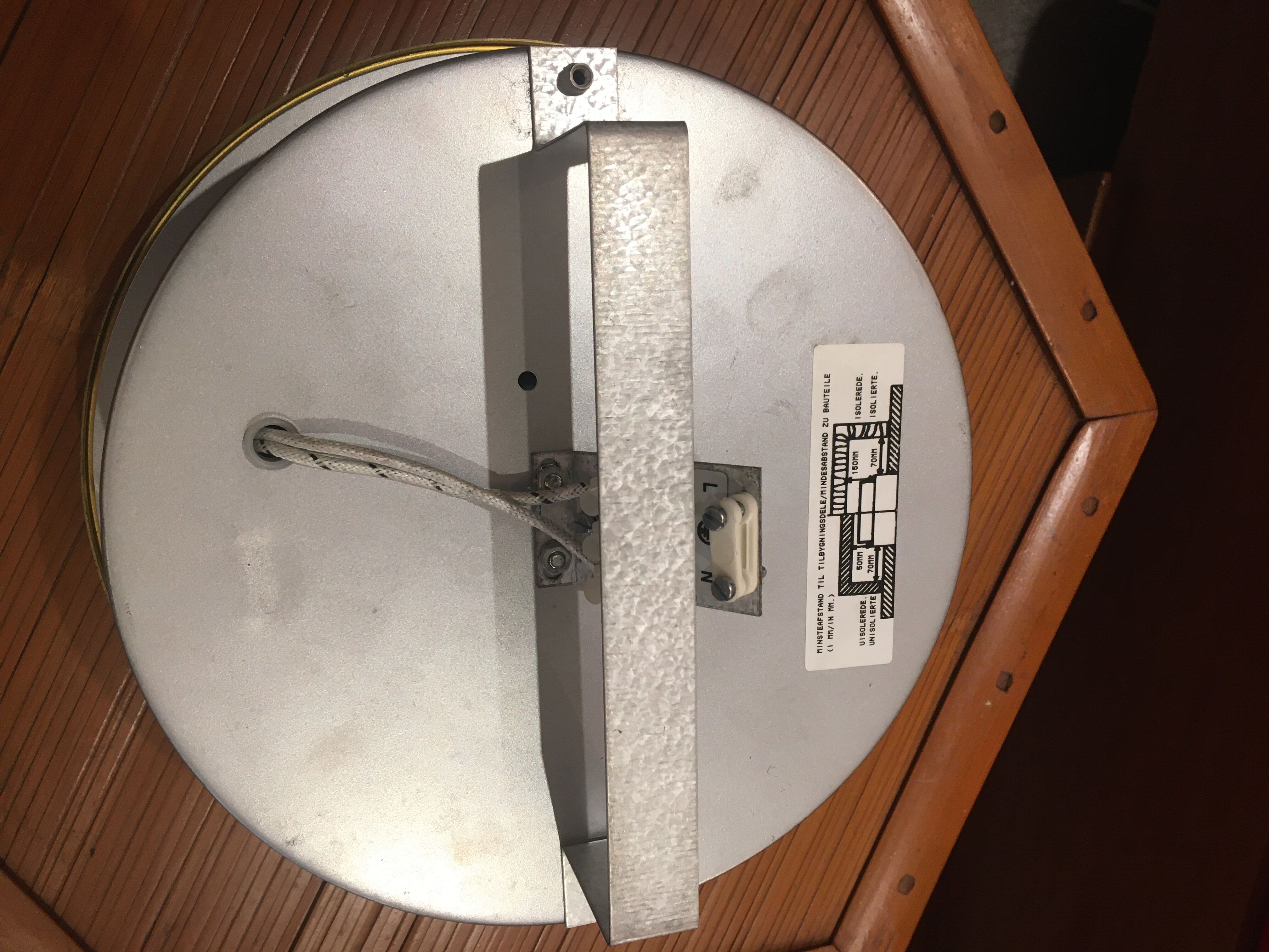 Ceiling louis Poulsen