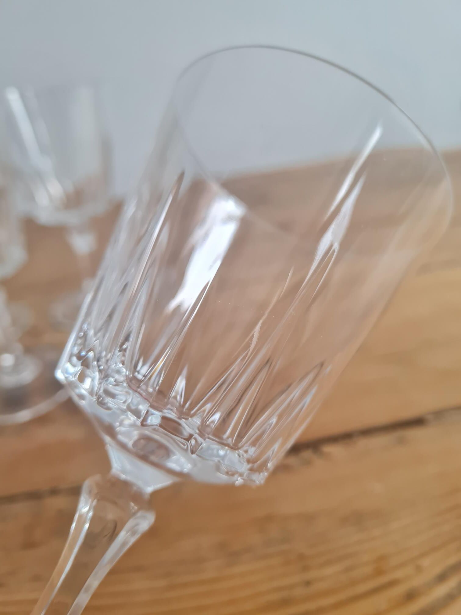 Service de 10 verres à eau en cristal ciselé