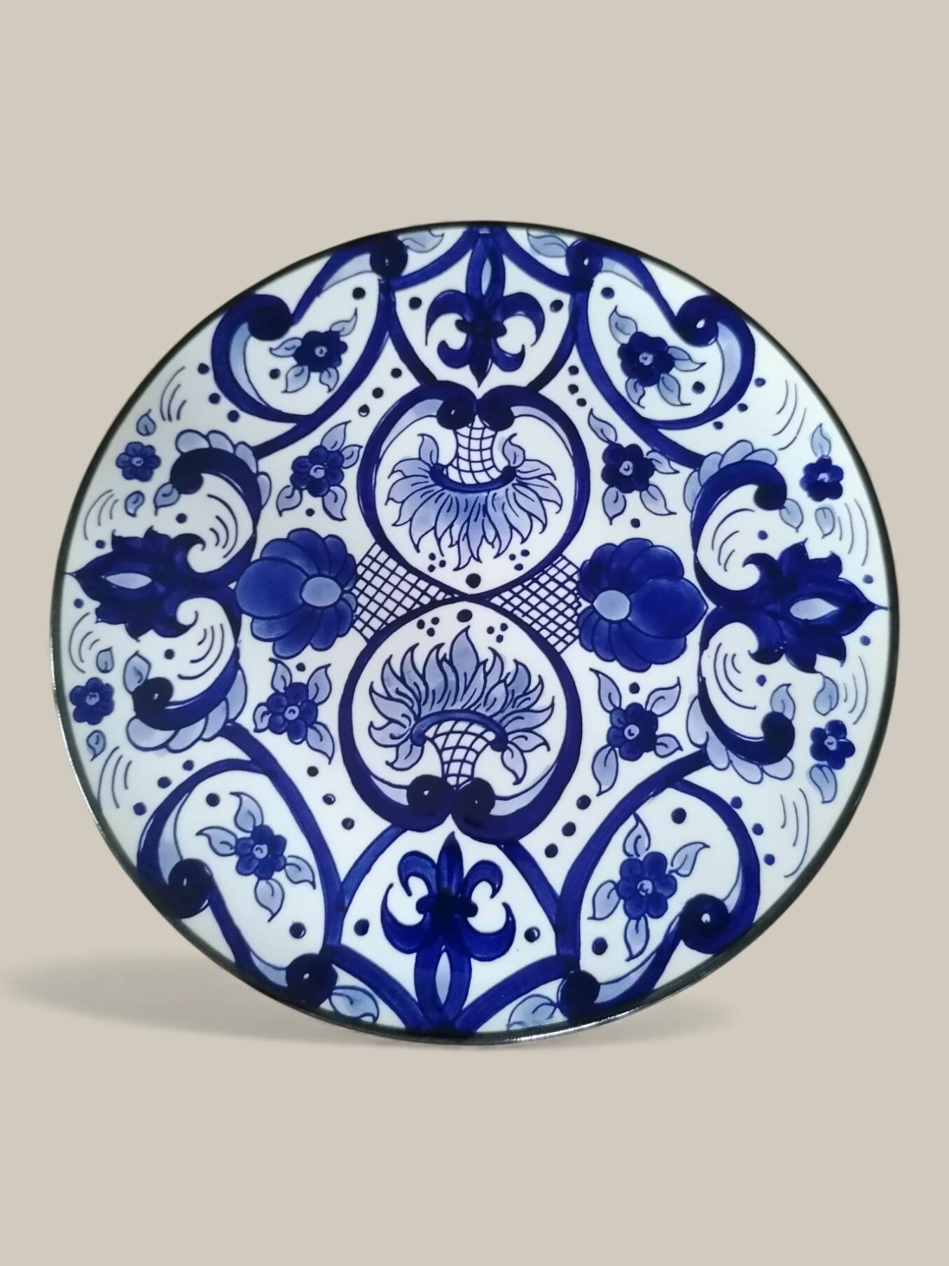 Ibiza blue porcelain dish - Baroque decoration