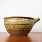 Mid-century modern British studio pottery bowl by Richard Batterham, 1960s.