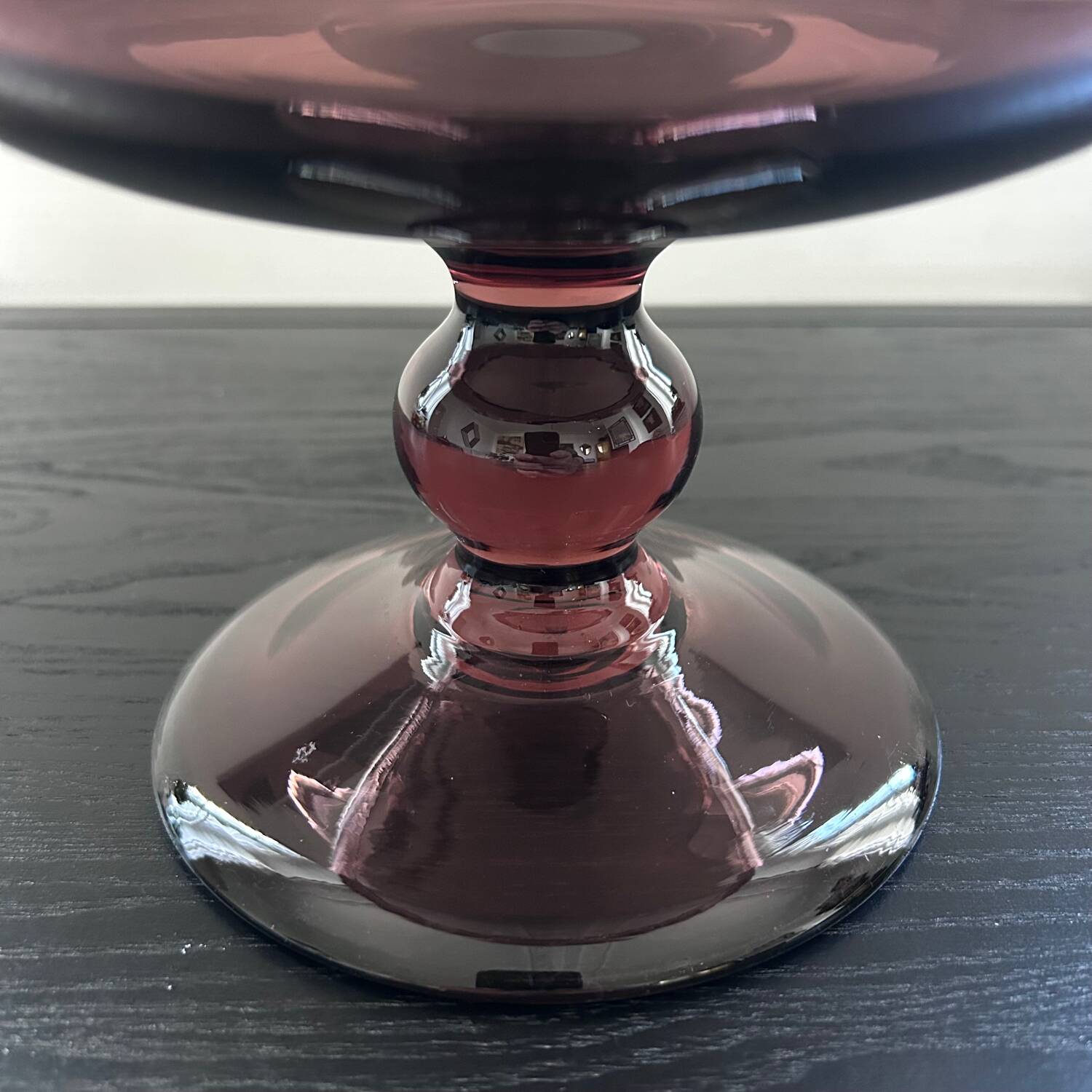 Coupe a fruits en verre améthyste