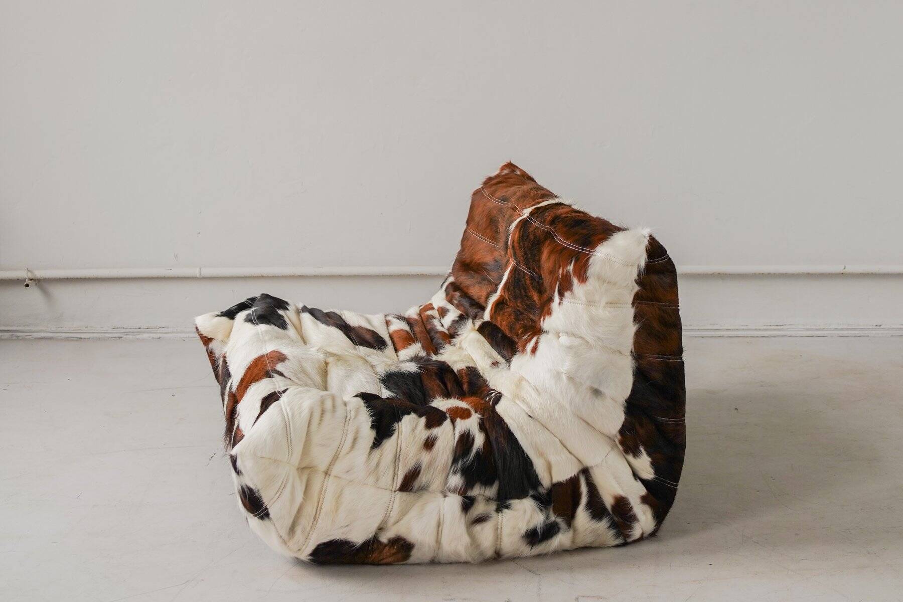 Togo 2-seater sofa in cow leather attributed to Michel Ducaroy for Ligne Roset