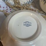 Sarreguemines and Digoin plate on pedestal