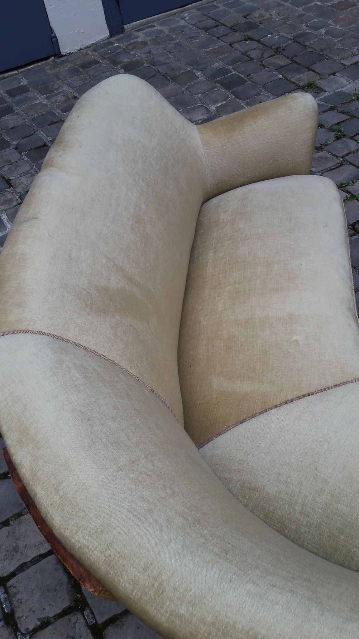 Asymmetric Organic 50s sculptural sofa