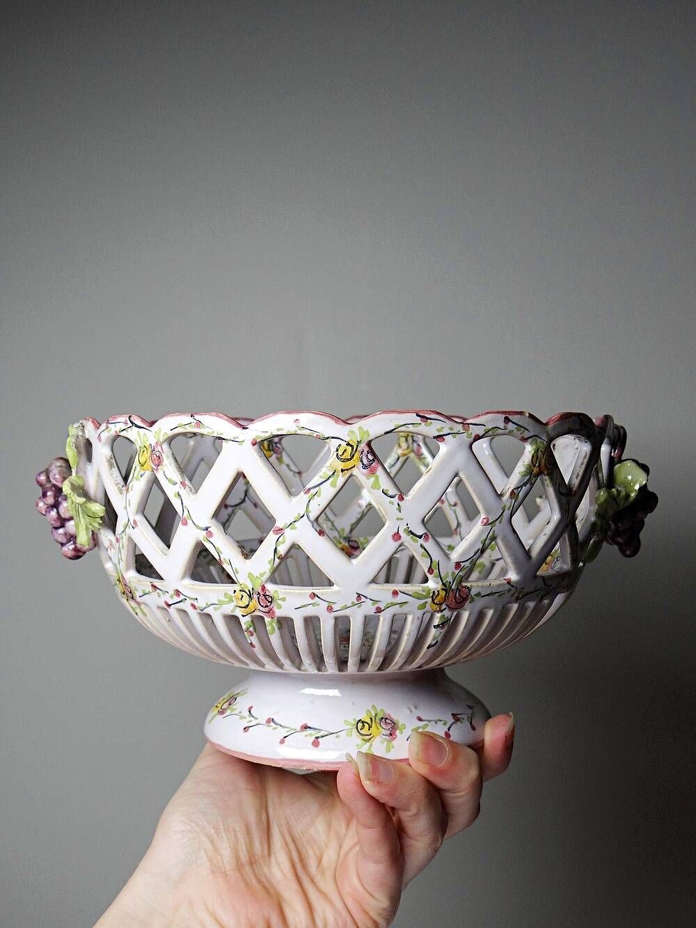 Openwork bowl in painted earthenware, Émile Tessier Le Croisic, 30-50's accident