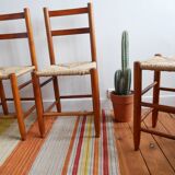 Ensemble de 4 chaises en paille et d'un tabouret