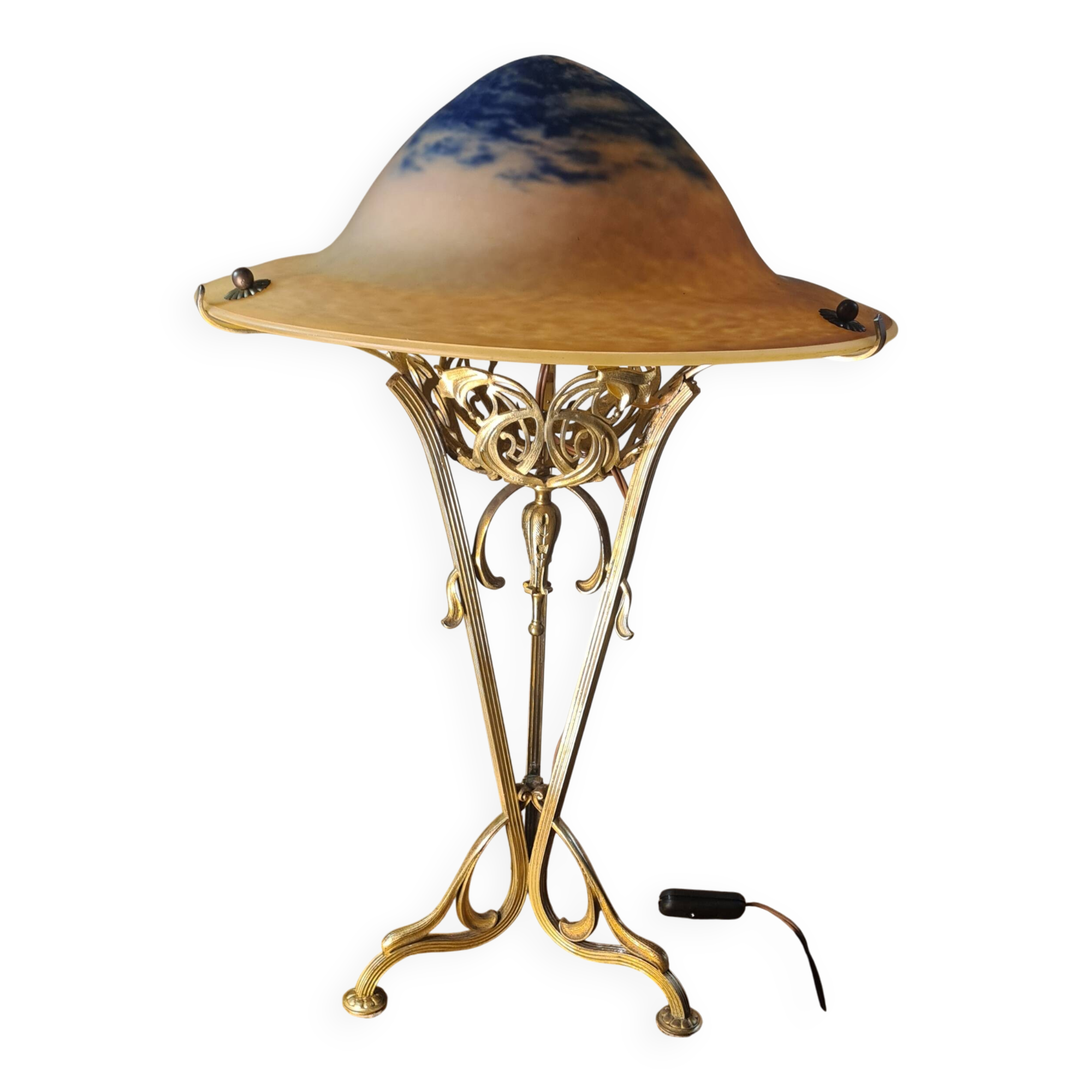 Art Nouveau lamp, chiseled bronze, old Majorel style base, signed glass paste basin 57x38