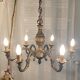 Grand lustre en bronze doré Style Louis XV à 6 bras de lumières époque XXe