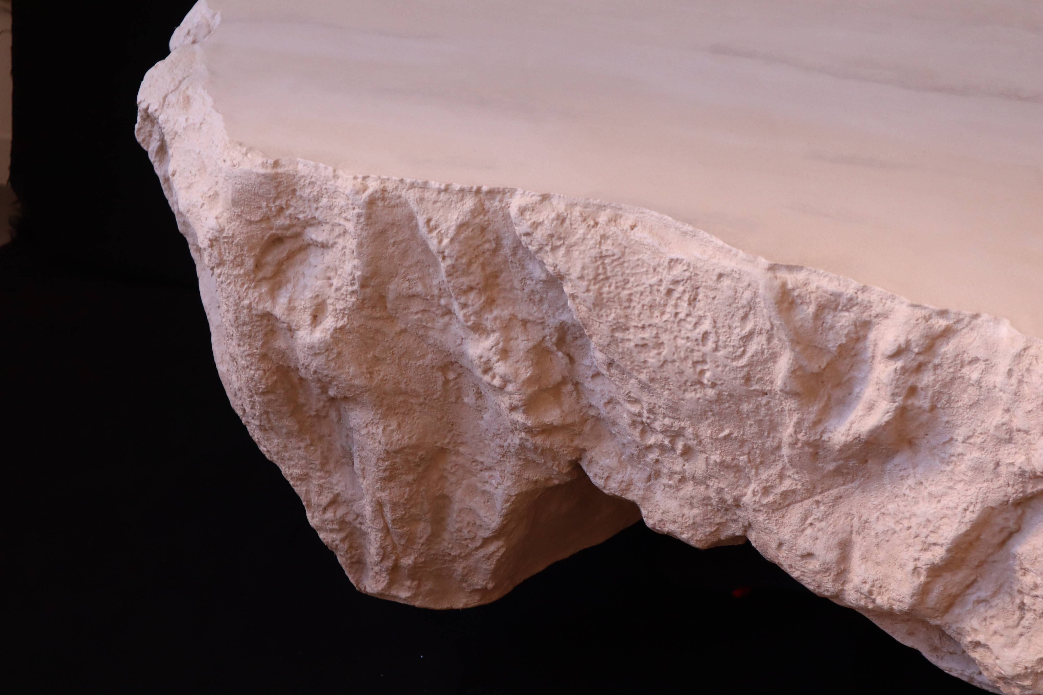 Design coffee table with travertine rock effect — unique piece hand-sculpted.