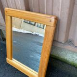 Scandinavian rectangular rounded mirror in pine 40x50cm