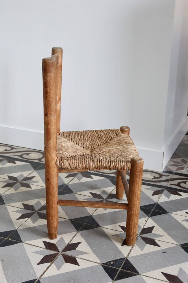 Chaise d'enfant ancienne en bois et assise paillé