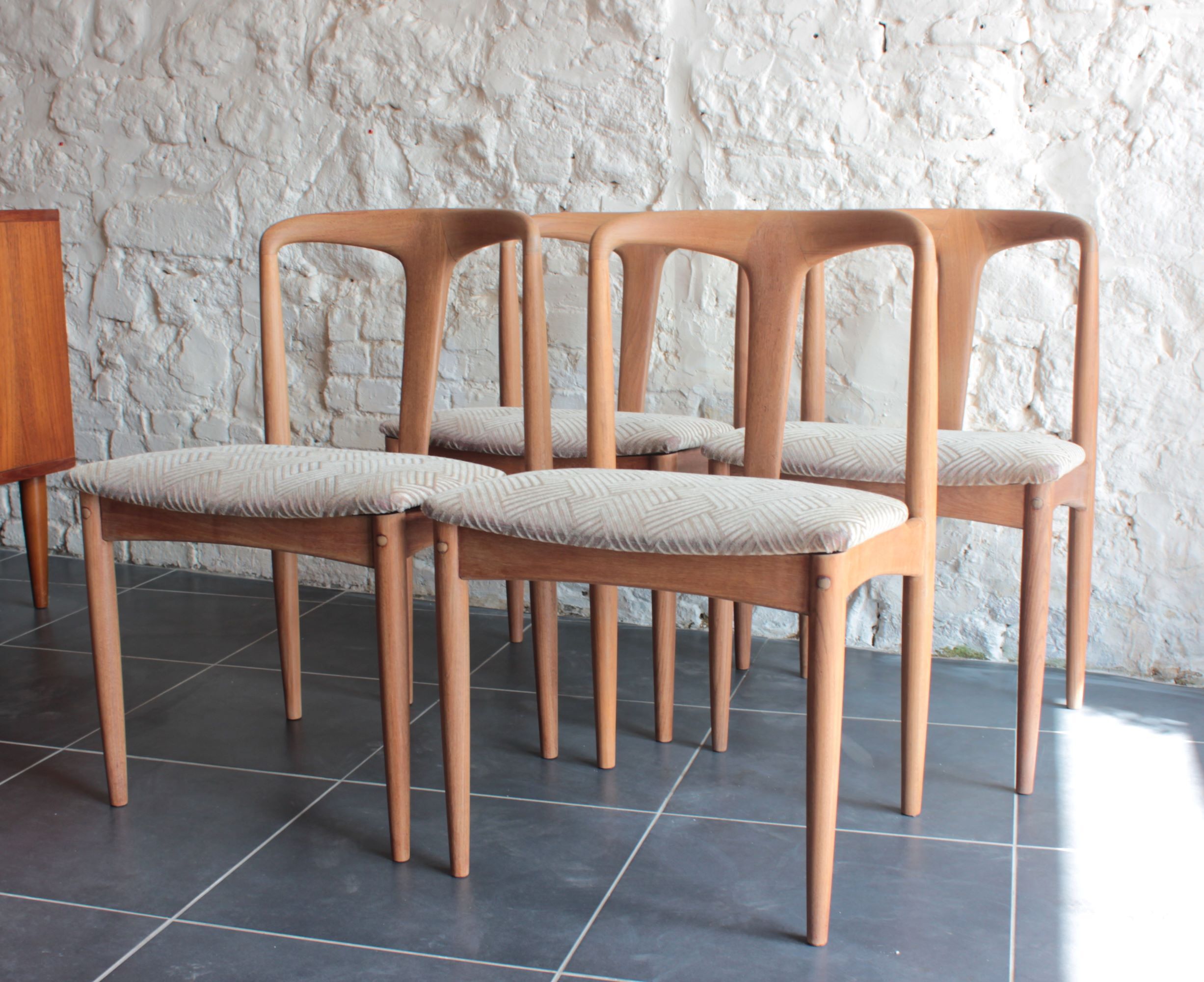 Dining room set Mobelfabrik table and chairs "Juliane" by Johannes Andersen, 1960s
