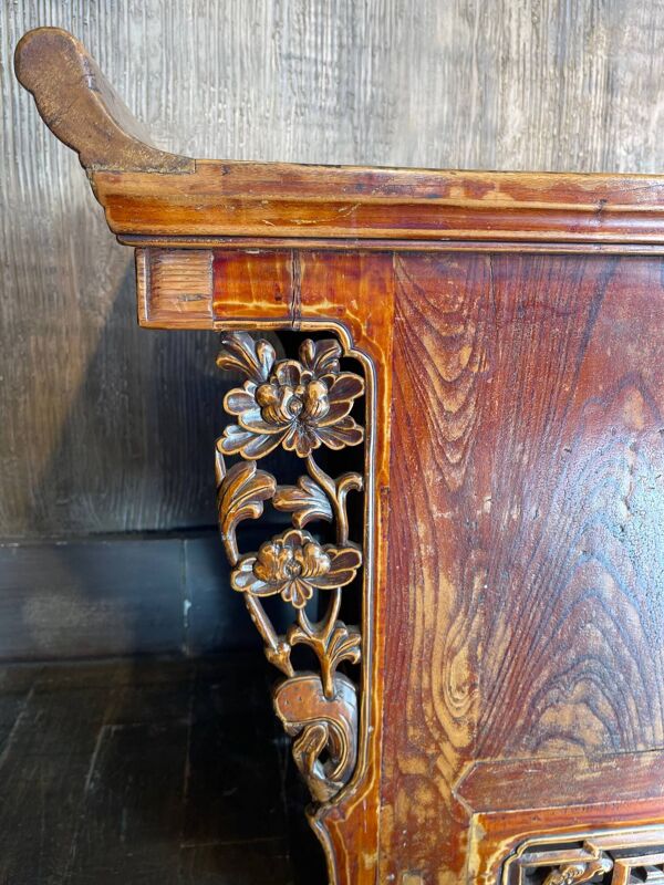 Meuble bas ancien chinois