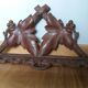 Porte pipes en bois sculpté