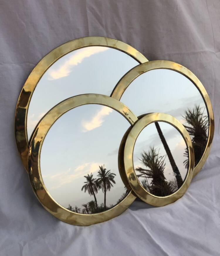 Set of 4 round polished brass mirrors – Moroccan craftsmanship – Vintage style