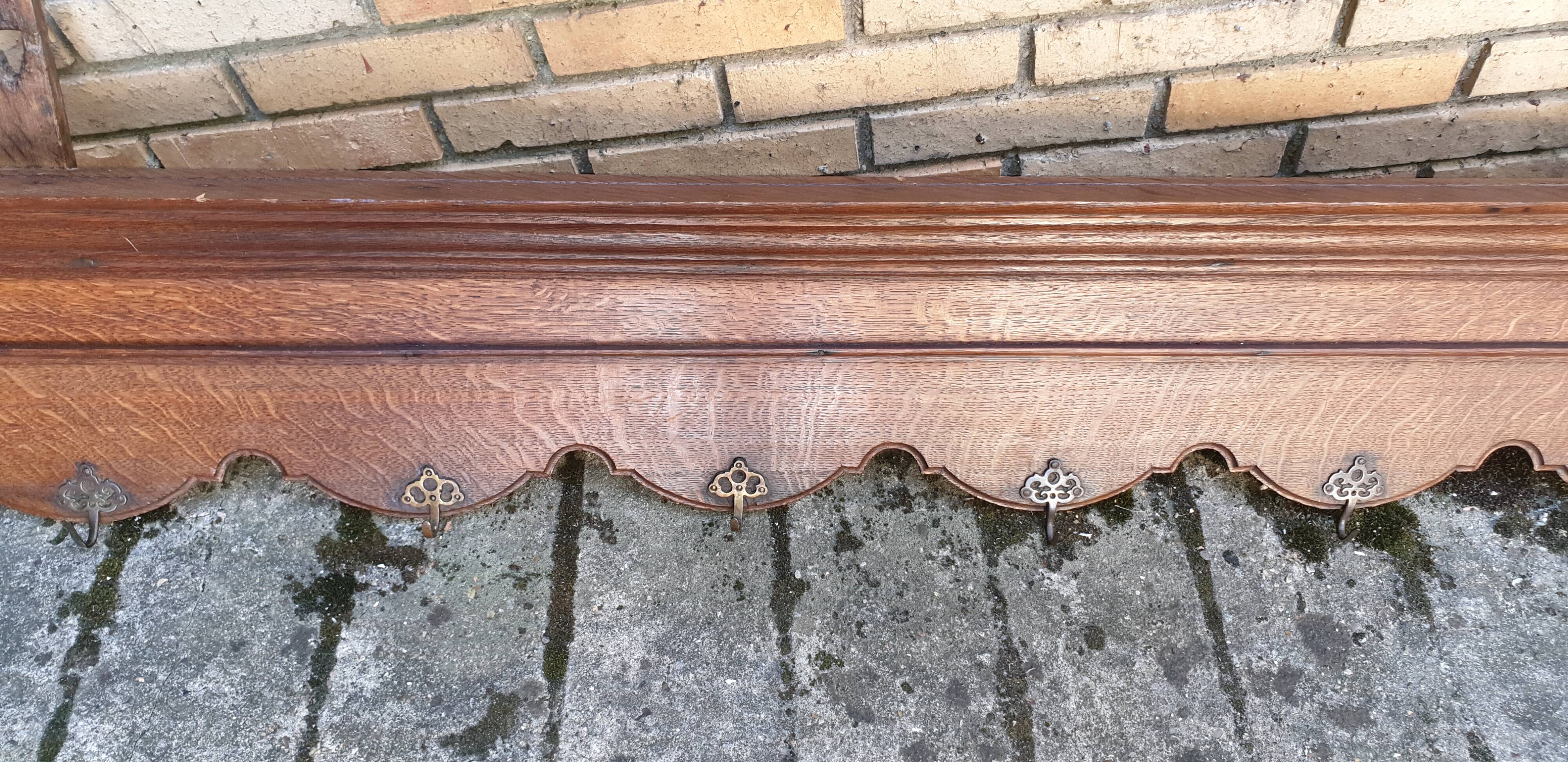 Alsatian suspended cornice