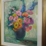 Oil on canvas bouquet of flowers signed