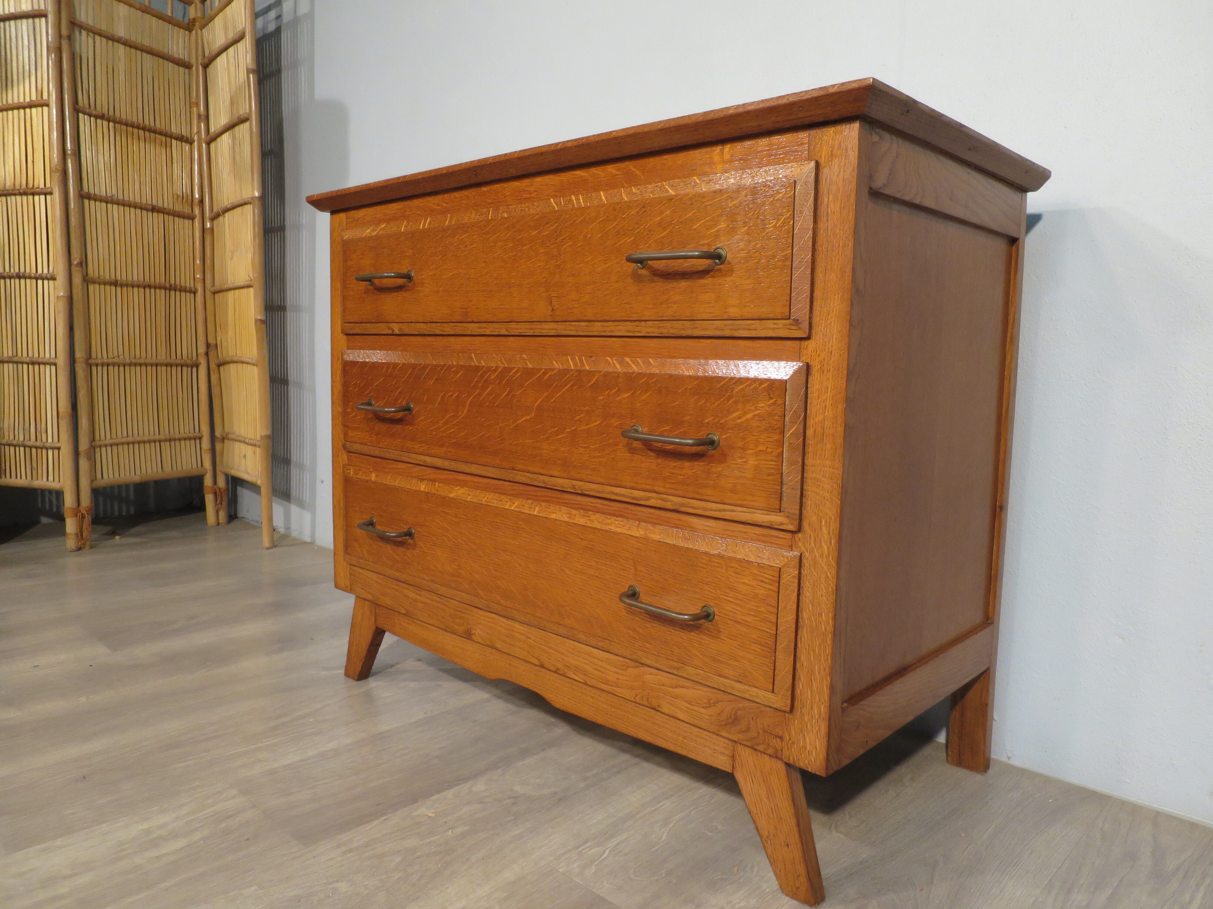 Oak dresser 70