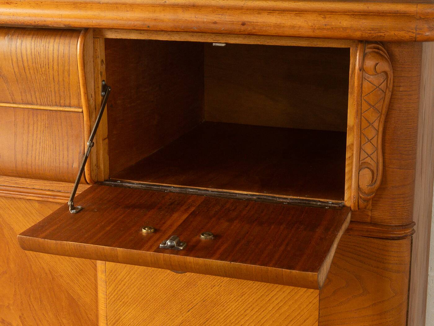 1920s Art Déco kitchen cabinet, vintage