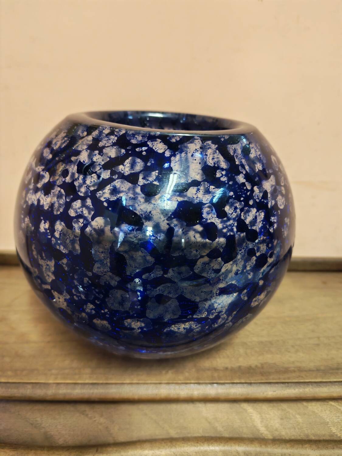 Klein blue Murano vase