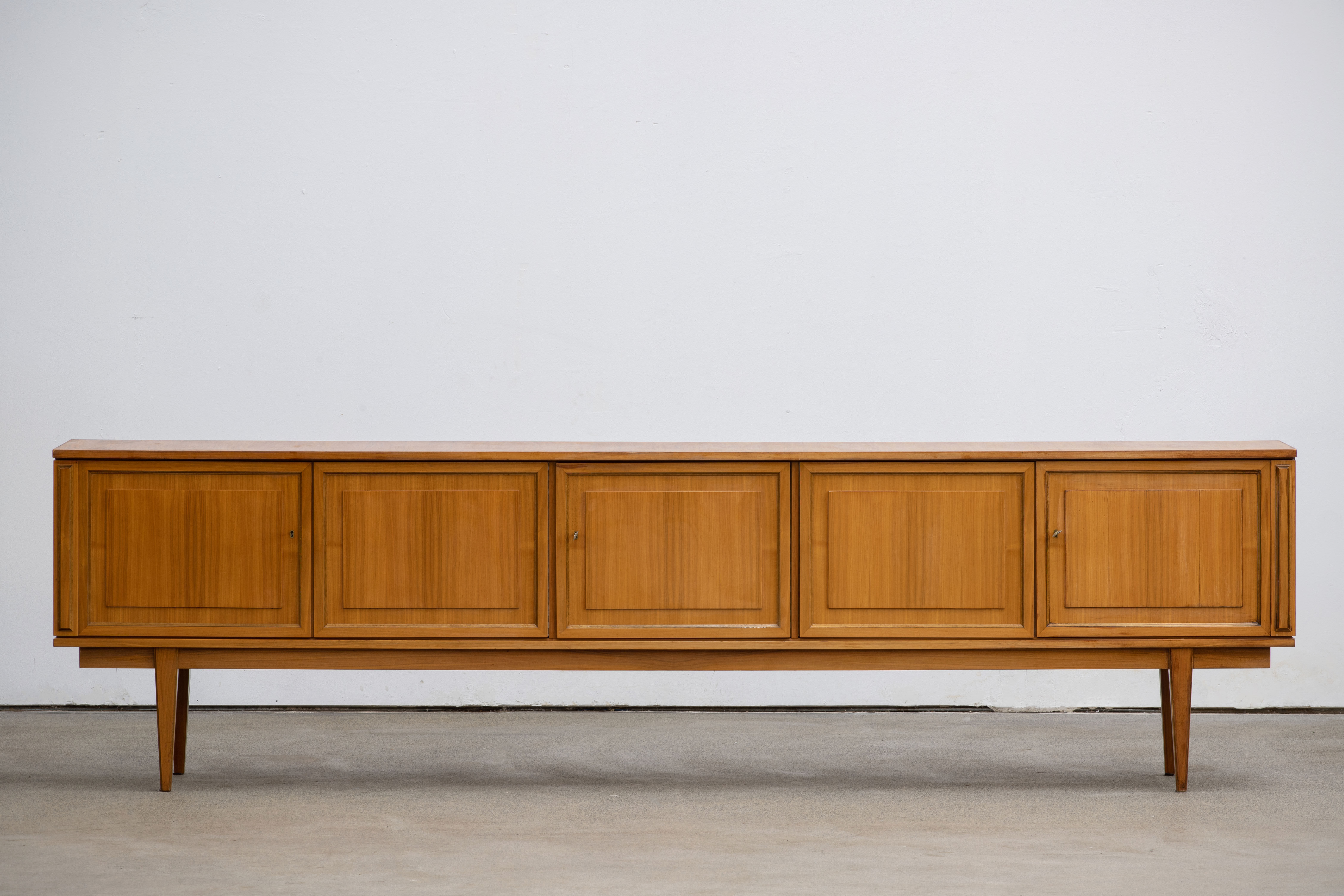 Vintage Scandinavian 3m sideboard – 1968