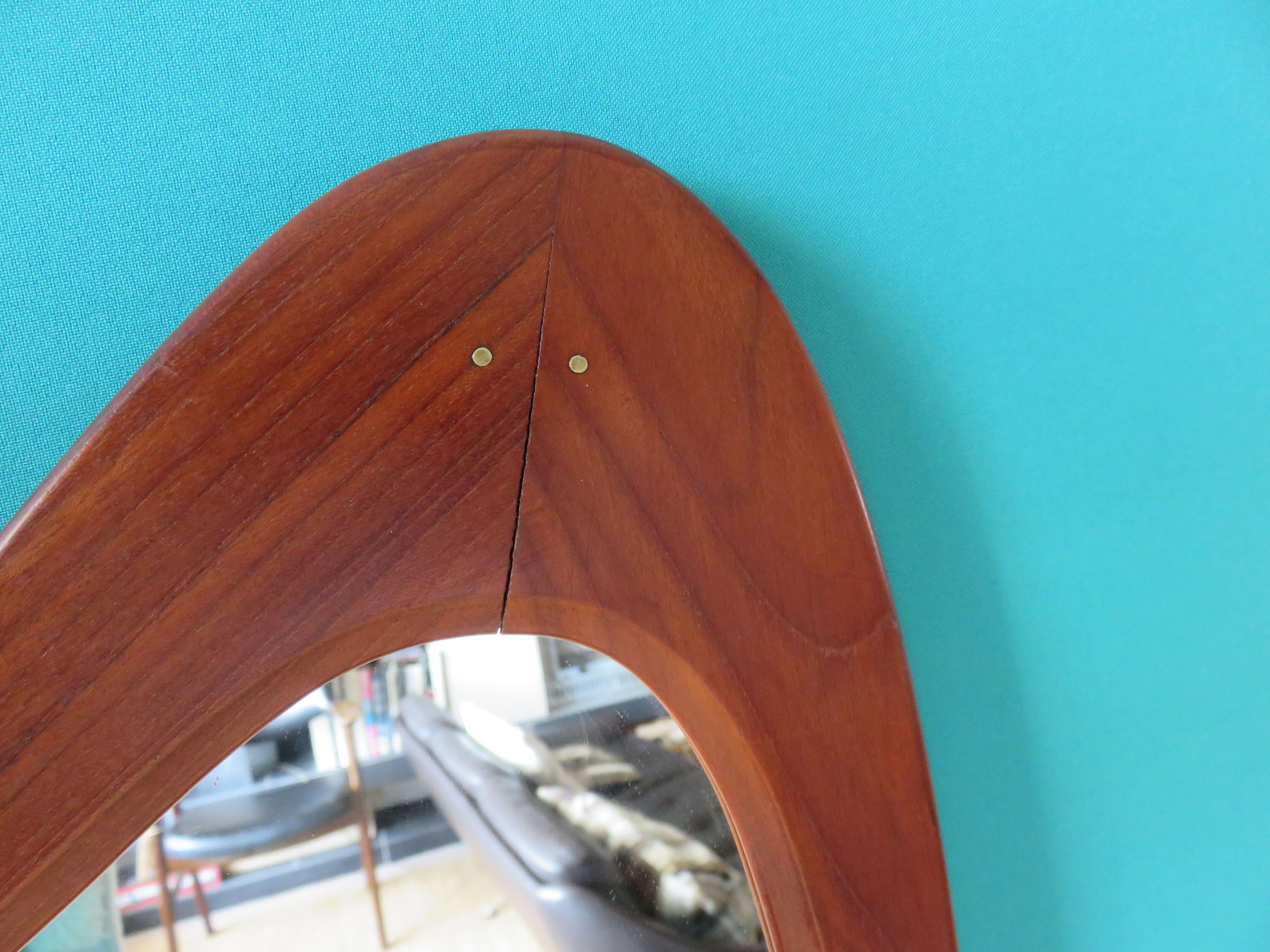 Triangular mirror in teck Denmark 1960 - 41x79cm