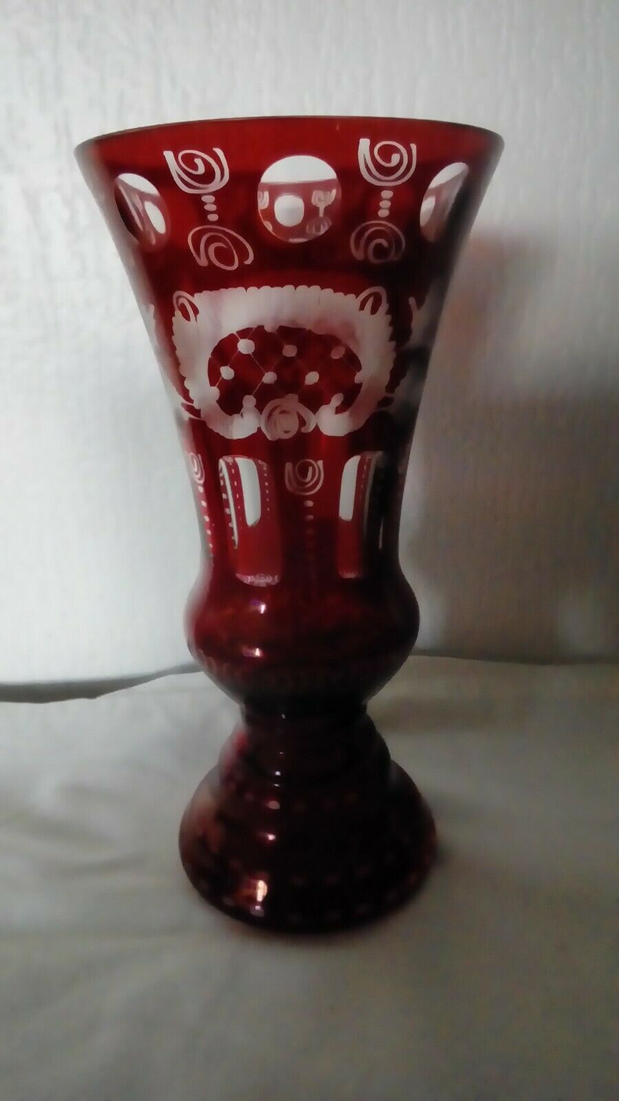 Crystal vase boheme st louis or val saint lambert decor grave