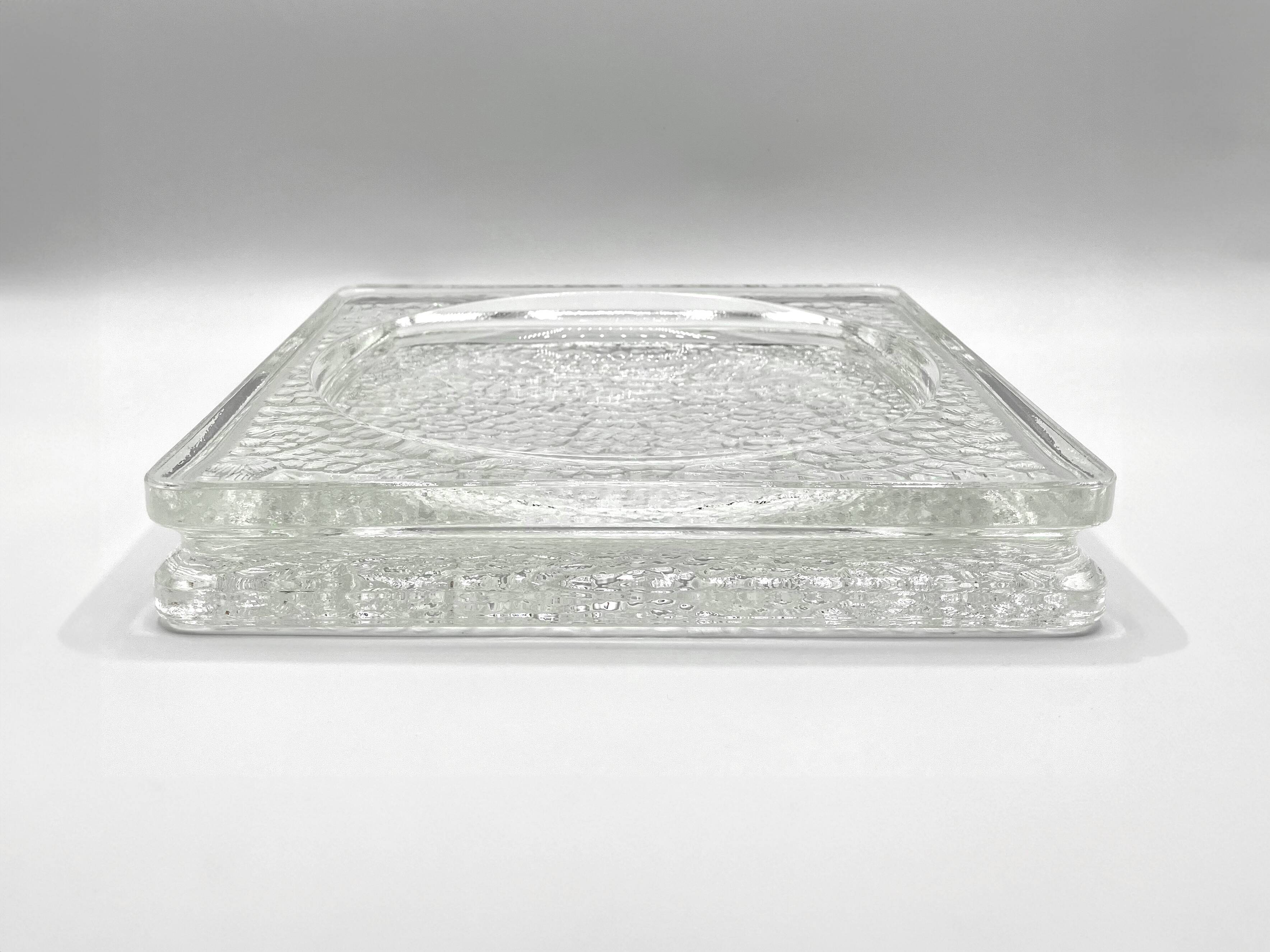Brick/paving stone/tray • NEVADA • 1950 • molded glass