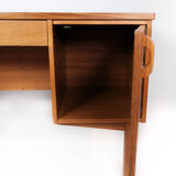 Desk in teak of Danish design from the 1960