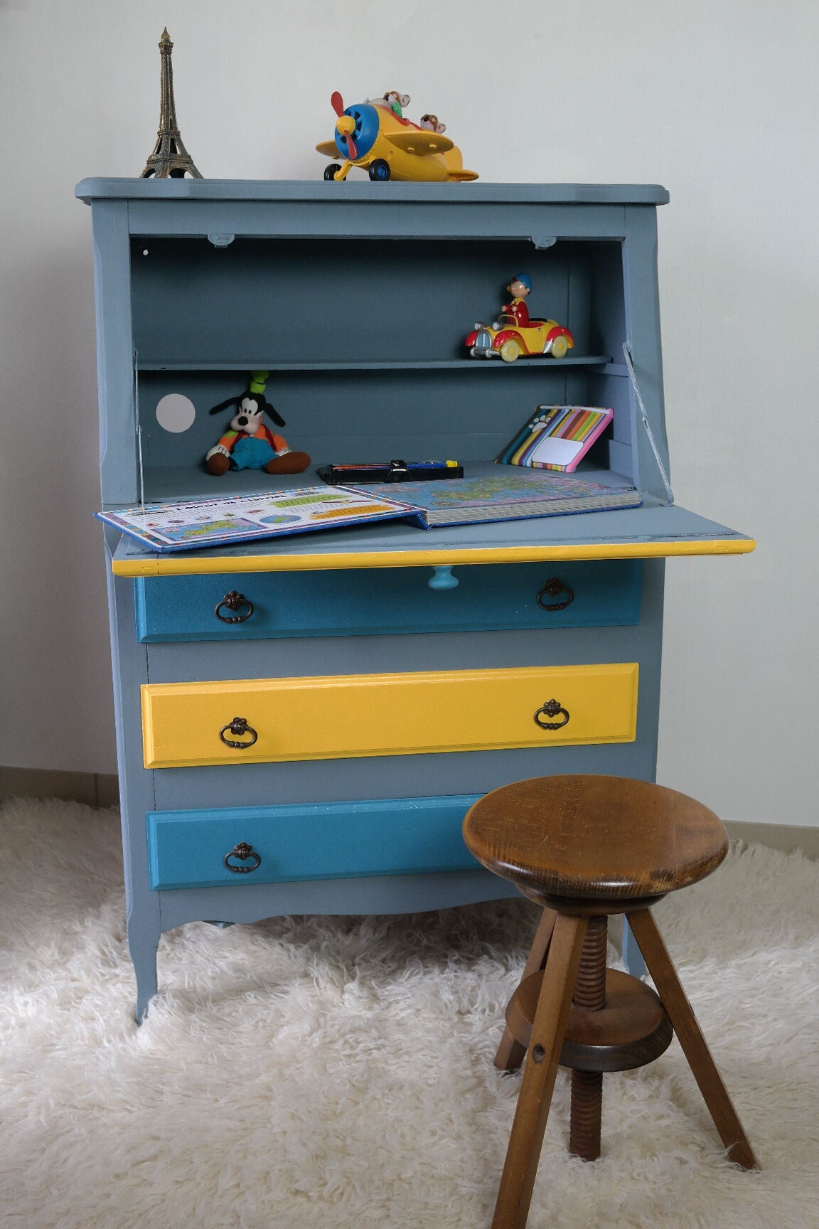 Bureau enfant dos d'âne vintage relooké