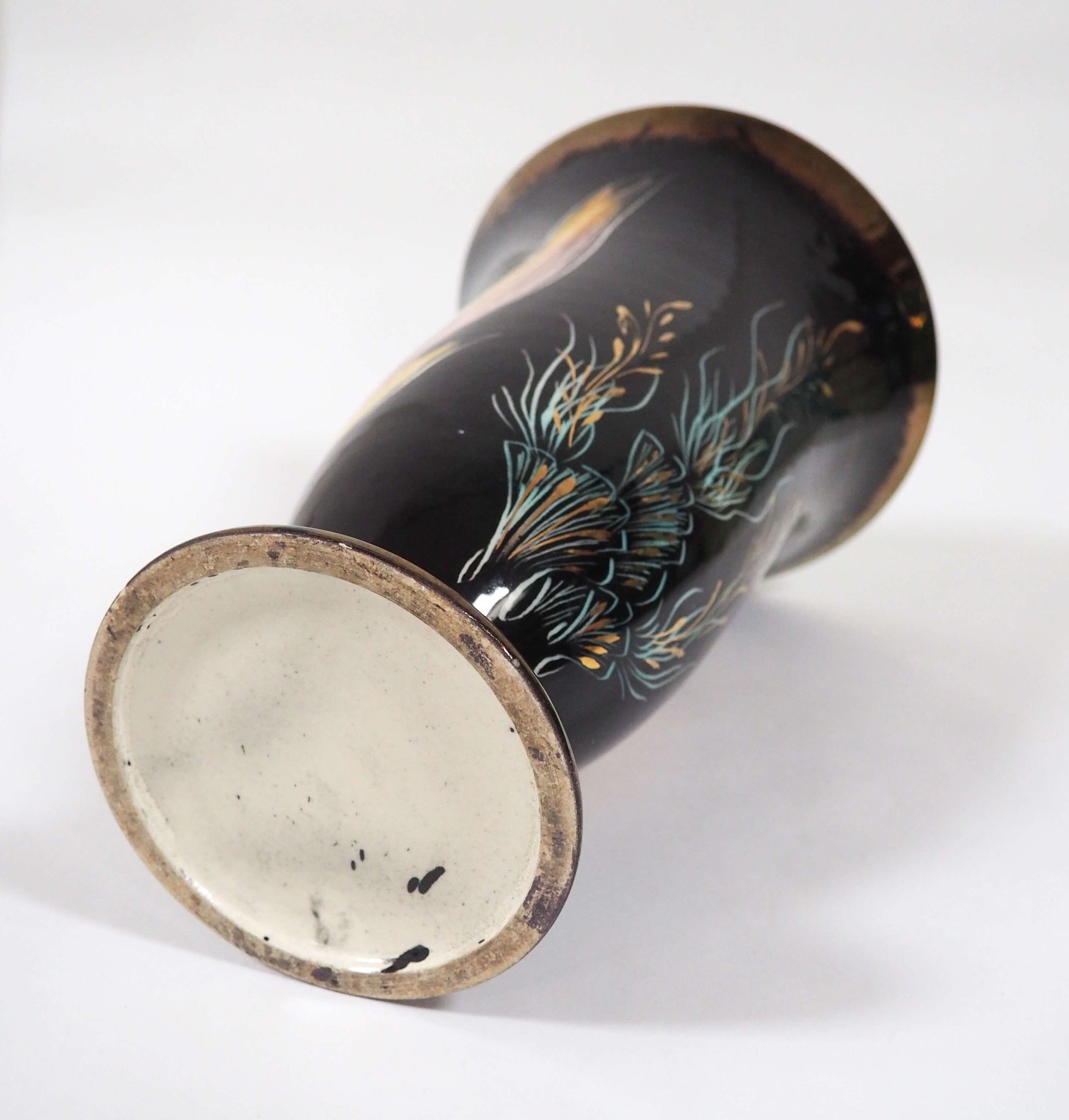 Fish decor vase