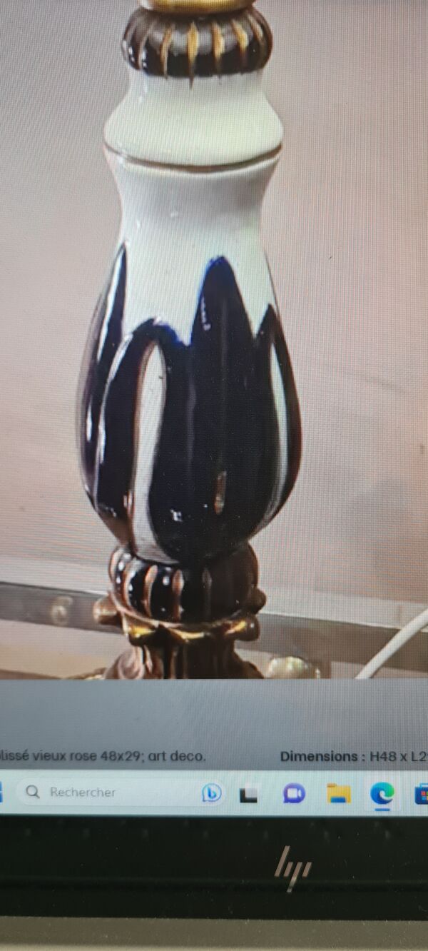 Lampe pied céramique et bronze, abat  jour plissé vieux rose 48x29  art deco