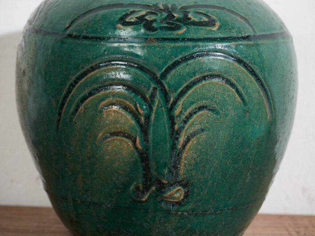 Ancient Chinese vase from the Qing dynasty (circa 1820) #38