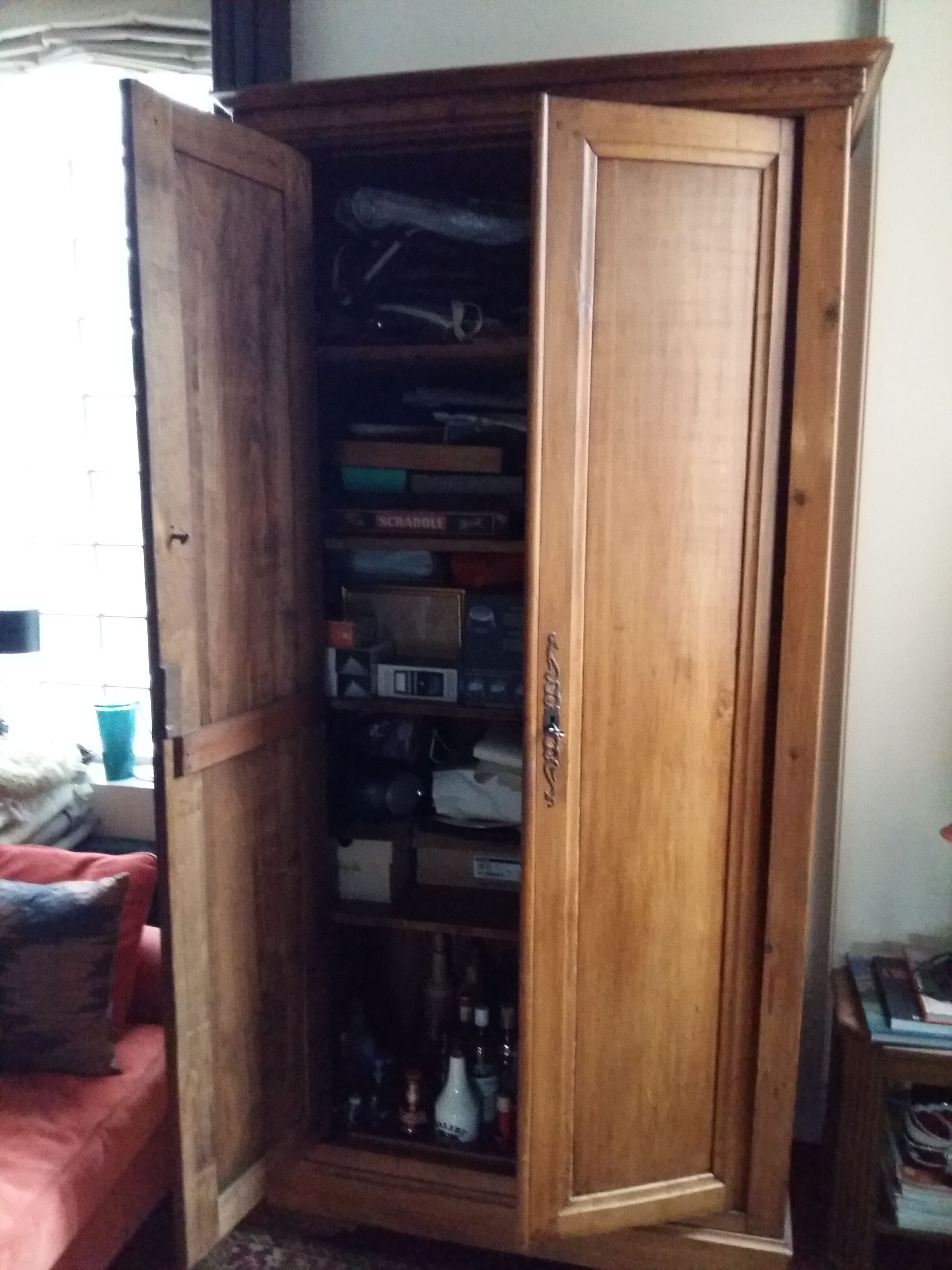 Double door wardrobe