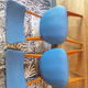 Paire de chaises vintage skaï bleu