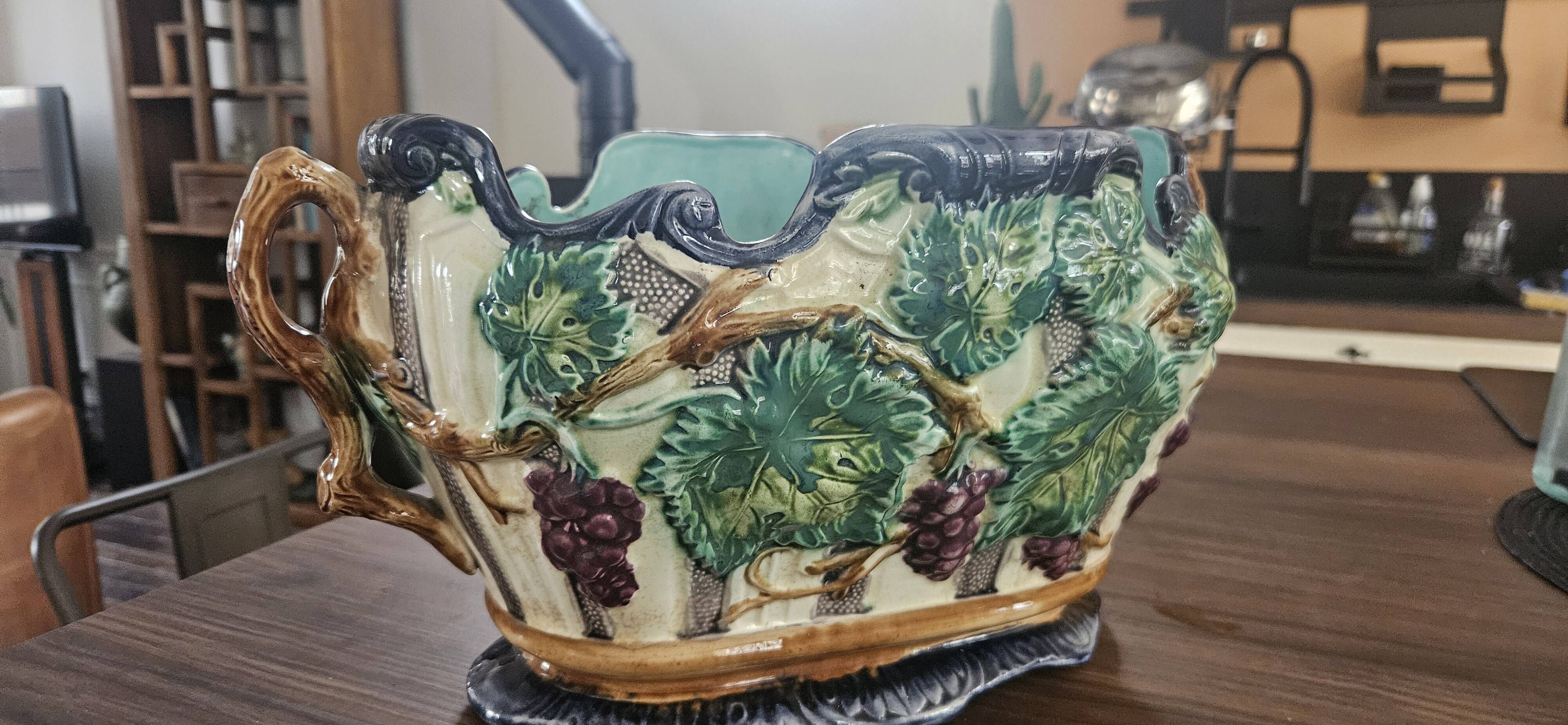 Grande jardinière barbotine art nouveau