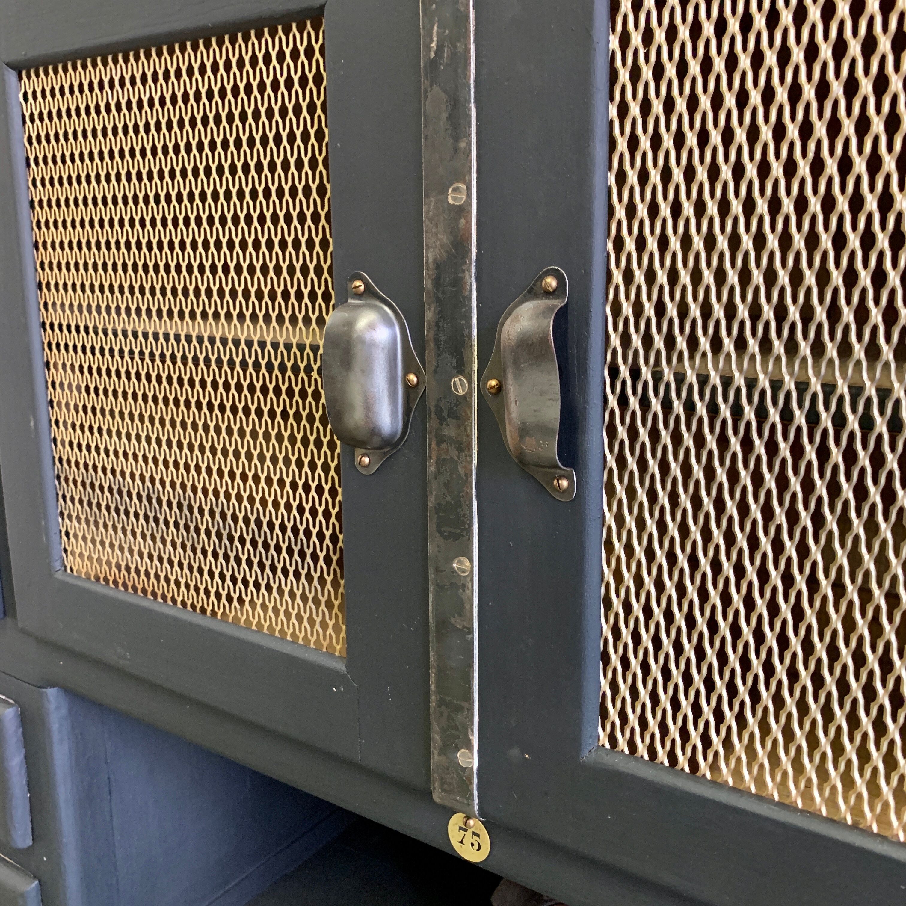 Grilled industrial buffet 1930