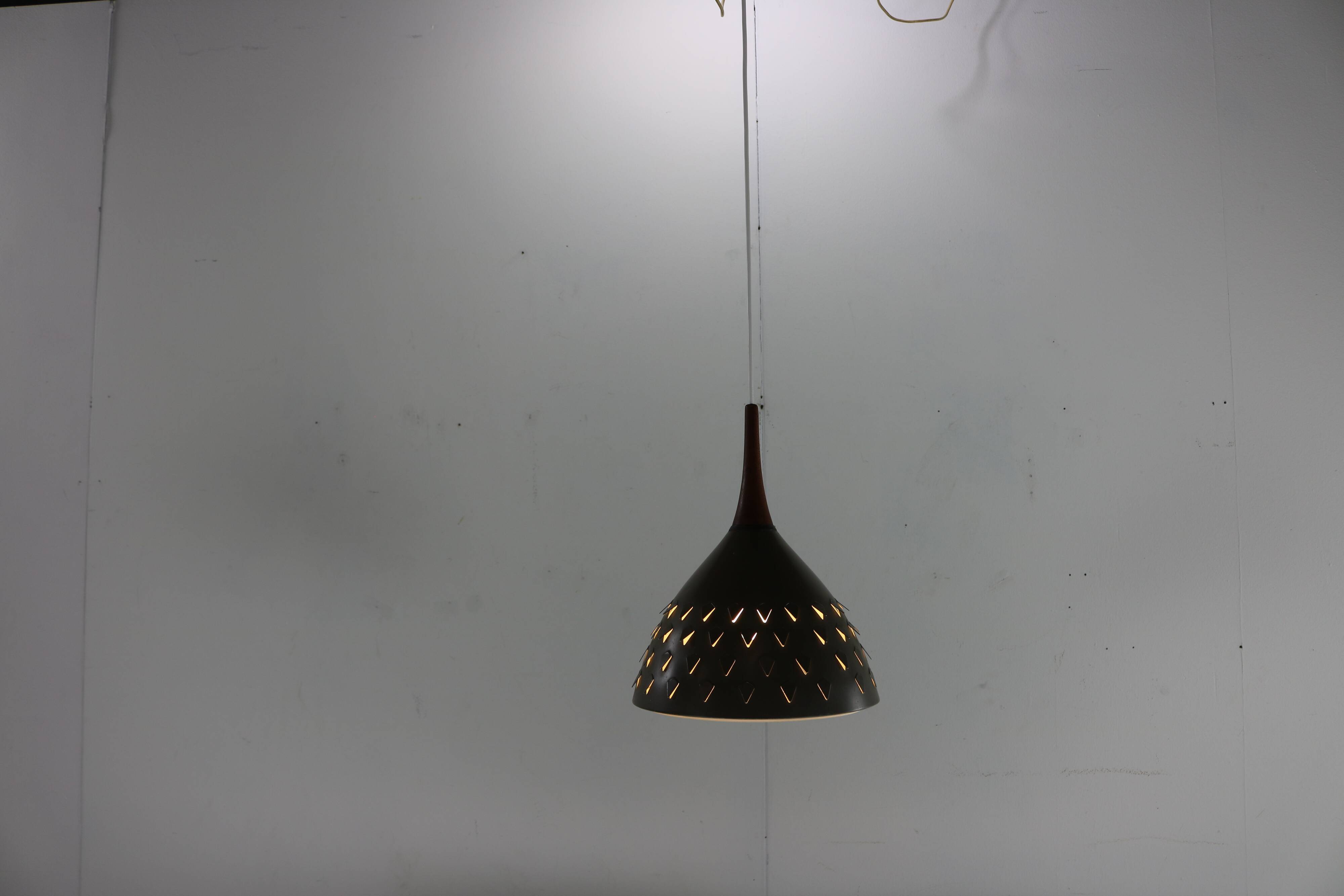 Special Philips pendant lighting