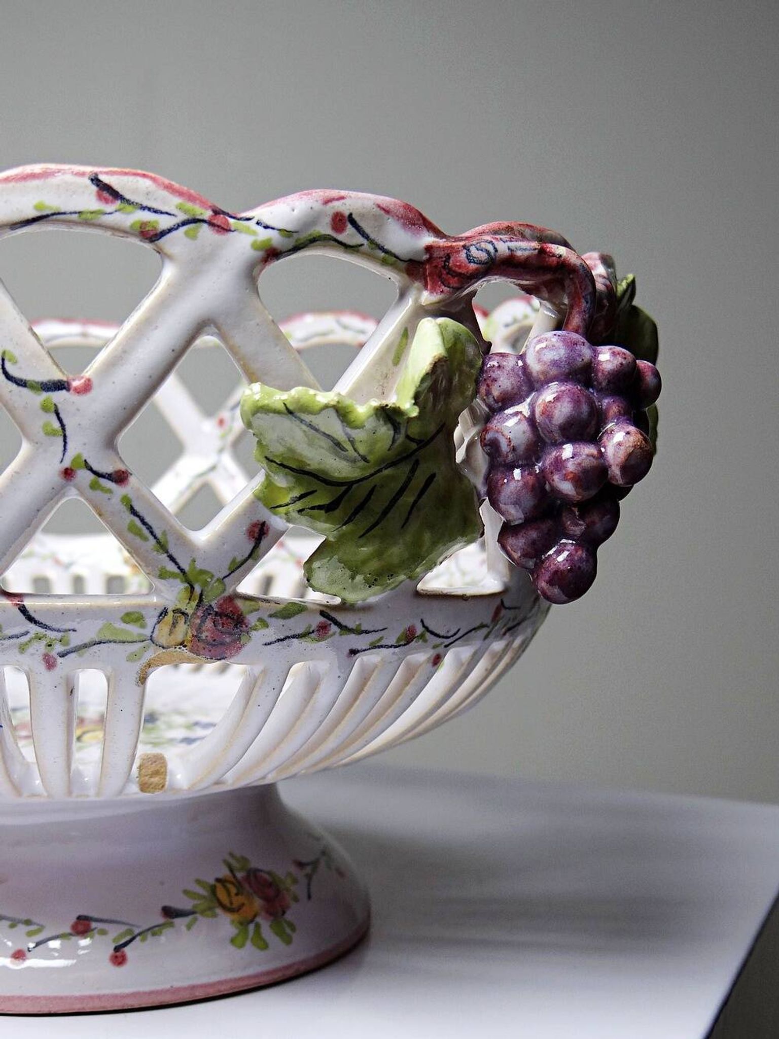 Openwork bowl in painted earthenware, Émile Tessier Le Croisic, 30-50's accident