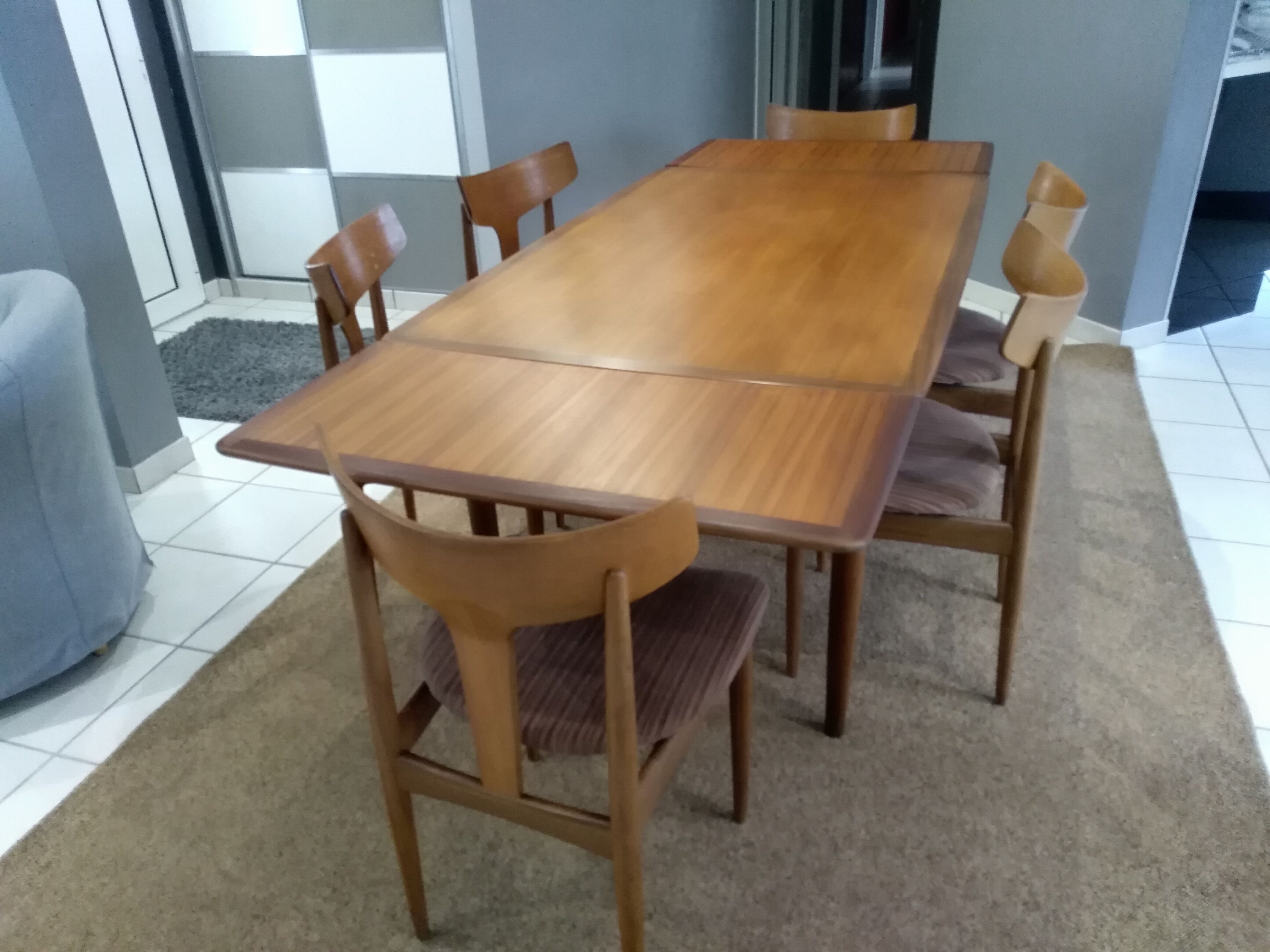 Extendable table in teak Scandinavian SAMCOM 1960