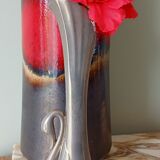 Metal swan soliflore vase